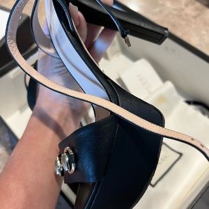 Gucci high heels 👠